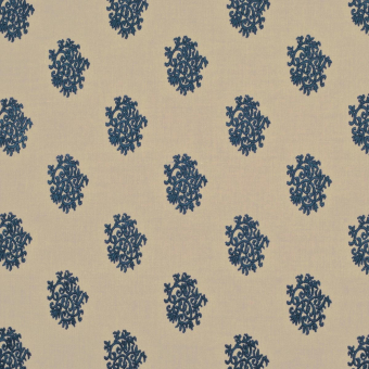 Tela Delphine embroidery
