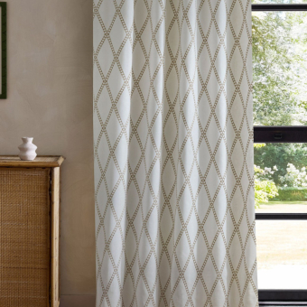 Tejido Hayloft Embroidery