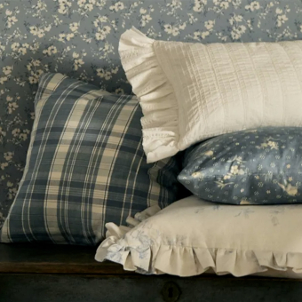 Tela Gardiner Hemstitch